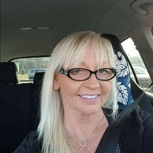 Meet your Posher, Valerie